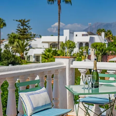 Casa Linda Great Located House In Marbella